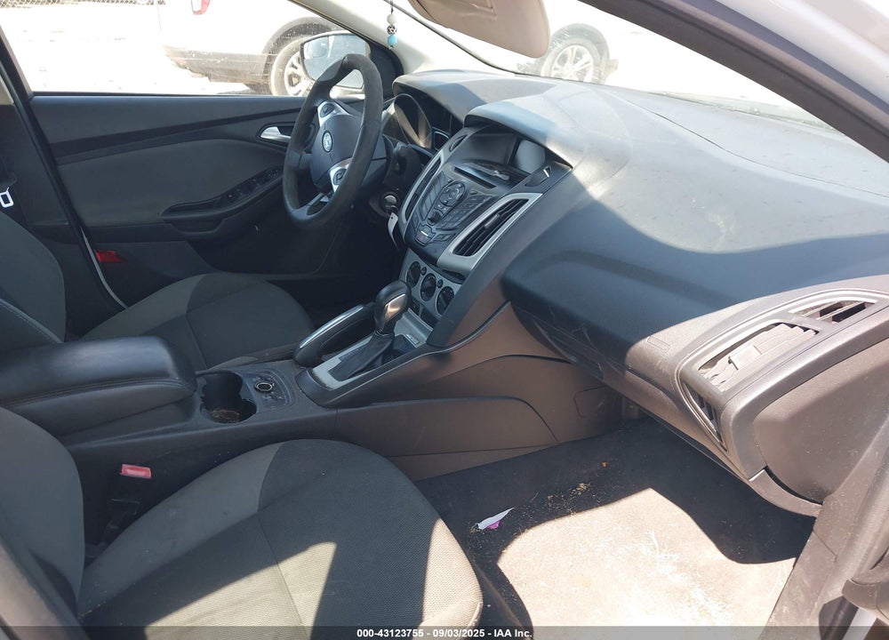 2013 FORD FOCUS VIN: 1FADP3F24DL218136