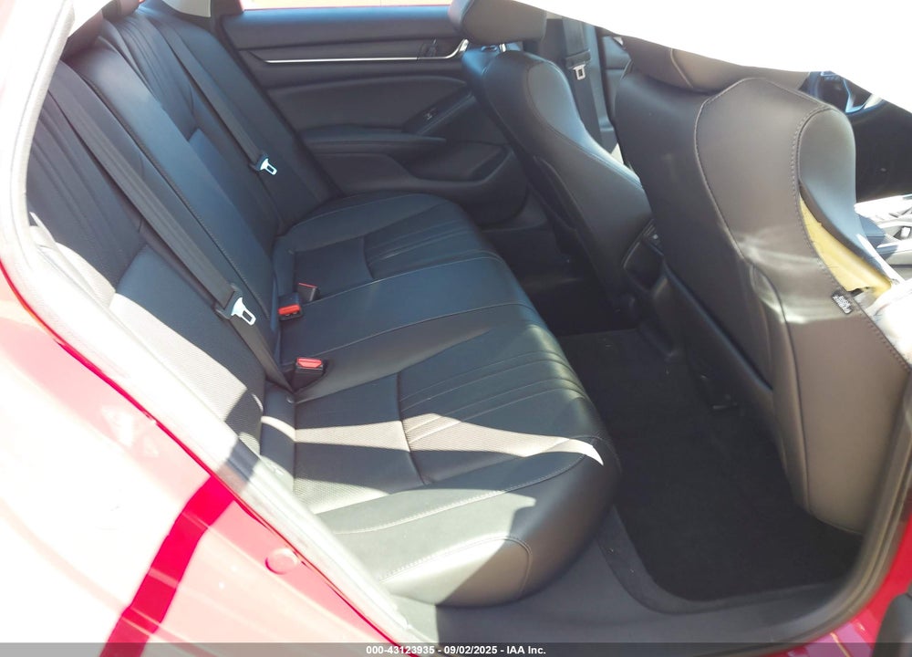 2021 HONDA ACCORD VIN: 1HGCV1F42MA003370