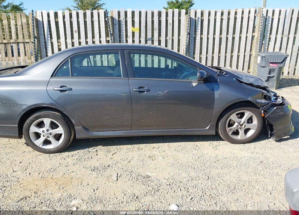 2013 TOYOTA COROLLA S VIN: 2T1BU4EE3DC978965