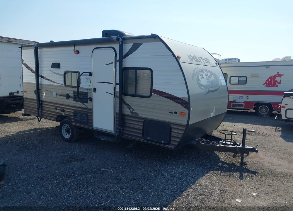 2016 FOREST RIVER CHEROKEE WOLF PUP SERIES M-16 VIN: 4X4TCK615GT182250