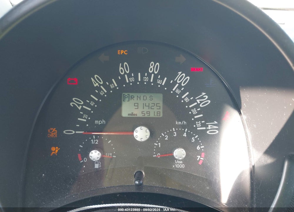 2005 VOLKSWAGEN NEW BEETLE GL VIN: 3VWBK31C15M412281