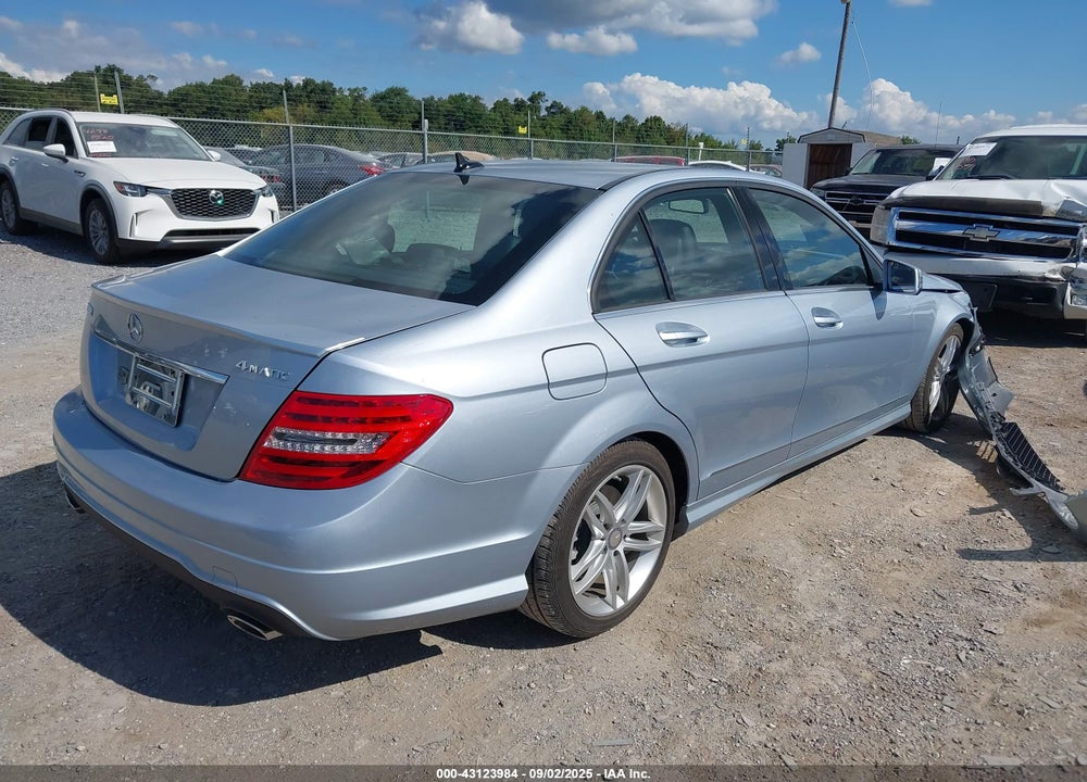 2013 MERCEDES-BENZ C CLASS VIN: WDDGF8AB4DR257262