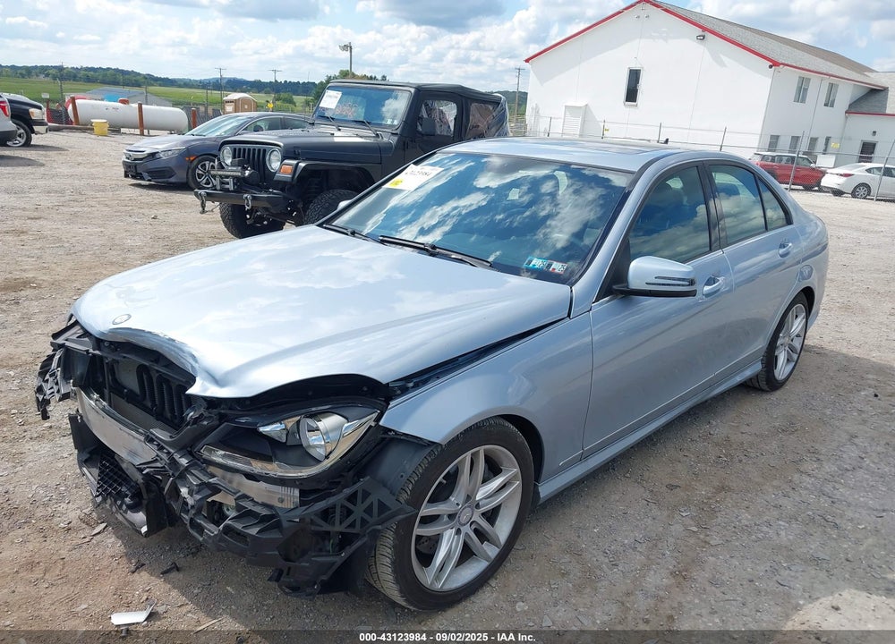 2013 MERCEDES-BENZ C CLASS VIN: WDDGF8AB4DR257262