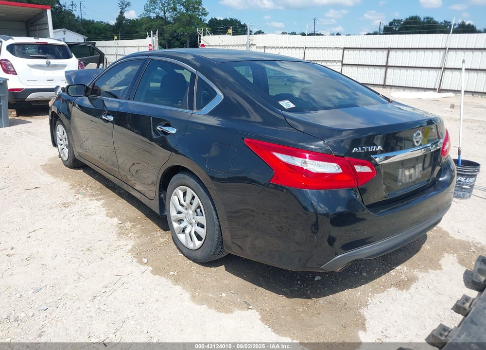 2017 NISSAN ALTIMA VIN: 1N4AL3AP7HN337455