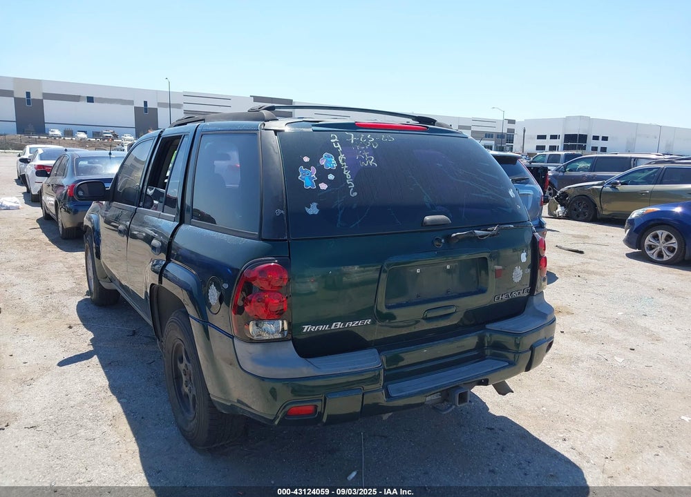 2002 CHEVROLET TRAILBLAZER LS VIN: 1GNDS13S922486496