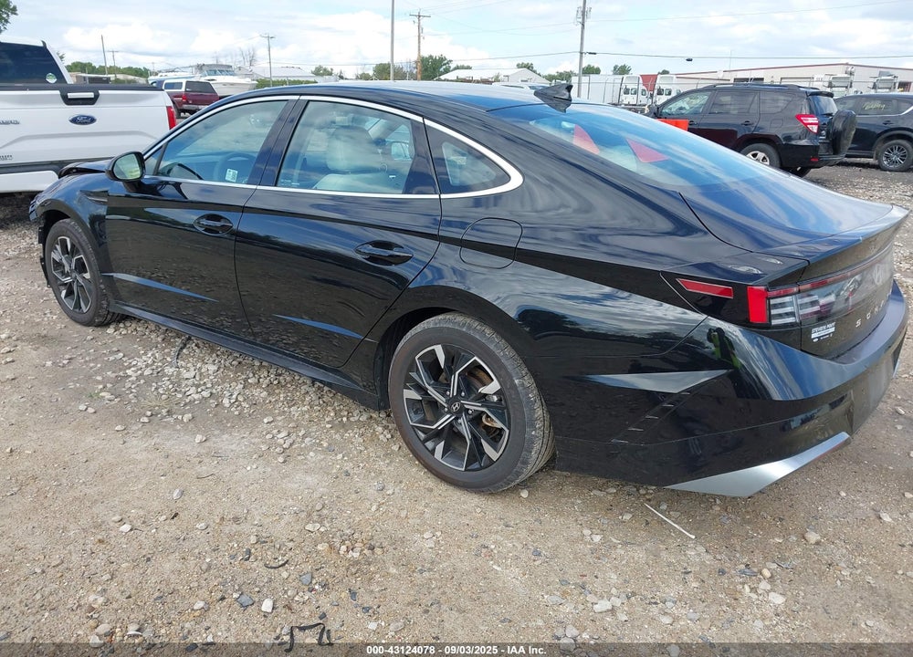 2024 HYUNDAI SONATA VIN: KMHL64JA3RA405976