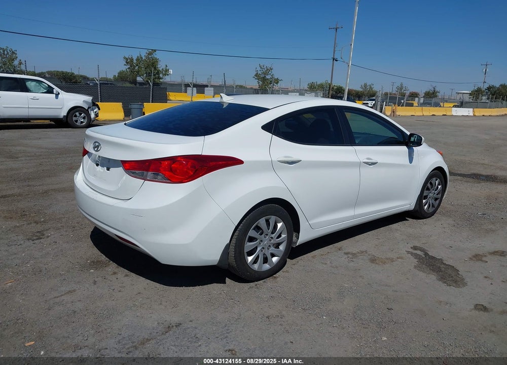 2013 HYUNDAI ELANTRA GLS VIN: 5NPDH4AE1DH225158