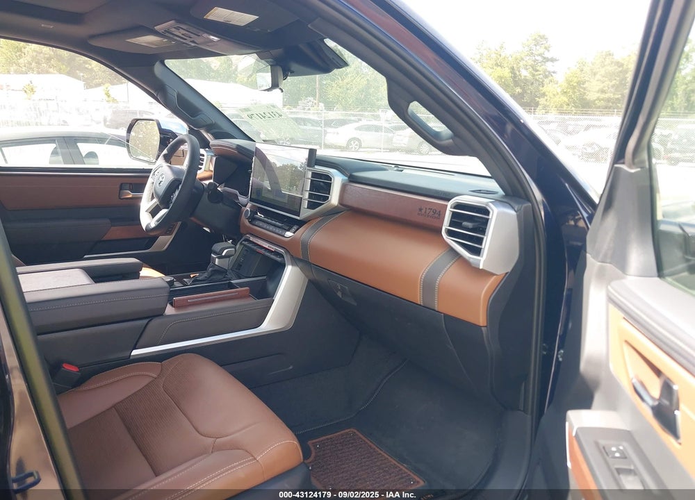 2025 TOYOTA TUNDRA VIN: 5TFMA5DB4SX315255