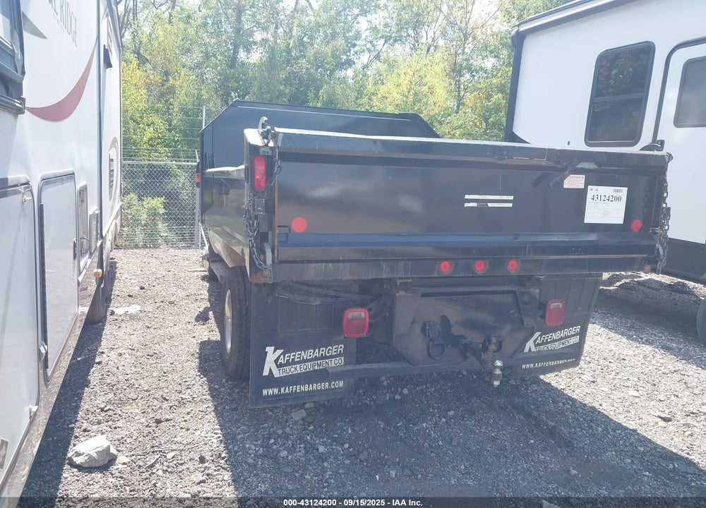 2016 FORD F-350 CHASSIS XL VIN: 1FDRF3H61GEA11033