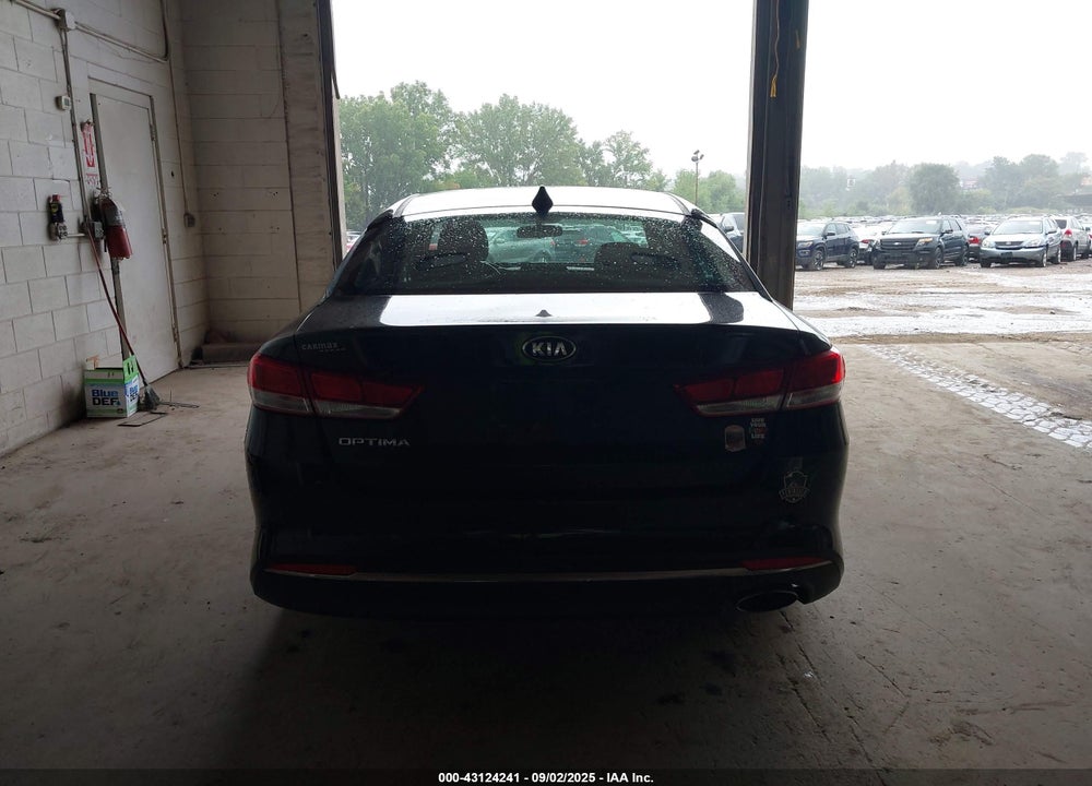 2016 KIA OPTIMA VIN: 5XXGT4L34GG068216
