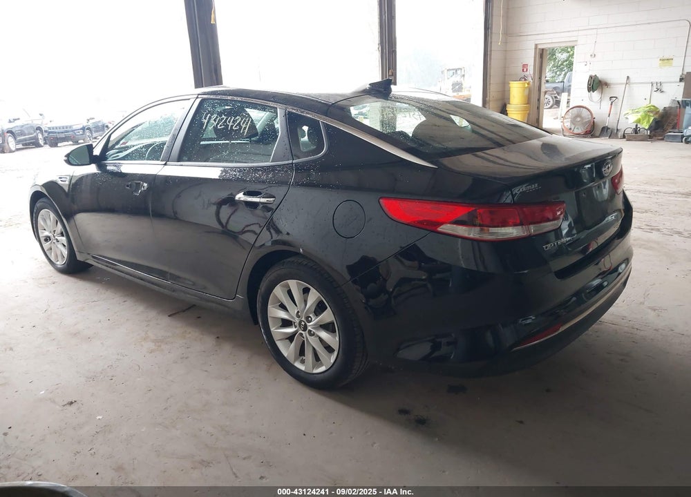2016 KIA OPTIMA VIN: 5XXGT4L34GG068216