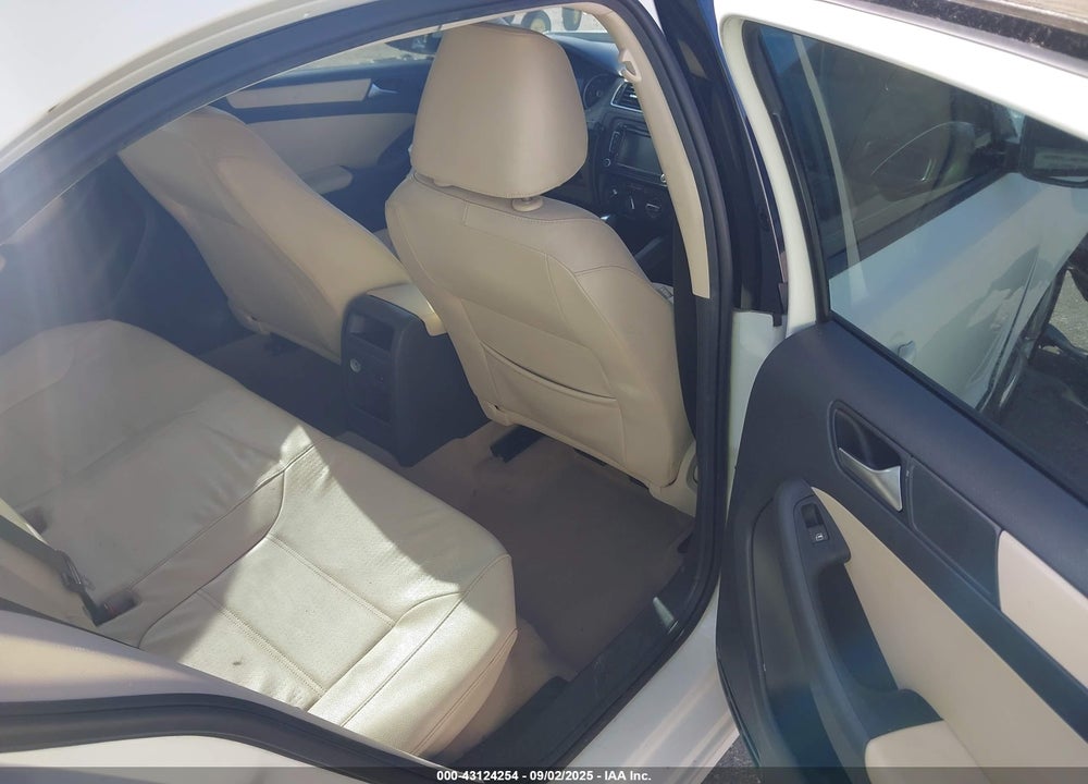 2012 VOLKSWAGEN JETTA VIN: 3VWDP7AJ5CM468477