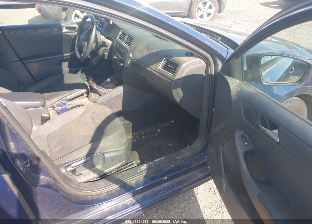 2014 VOLKSWAGEN JETTA VIN: 3VW1K7AJXEM329935