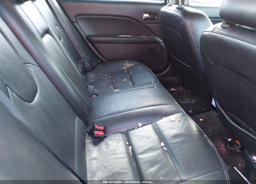 2010 FORD FUSION VIN: 3FADP0L39AR217198