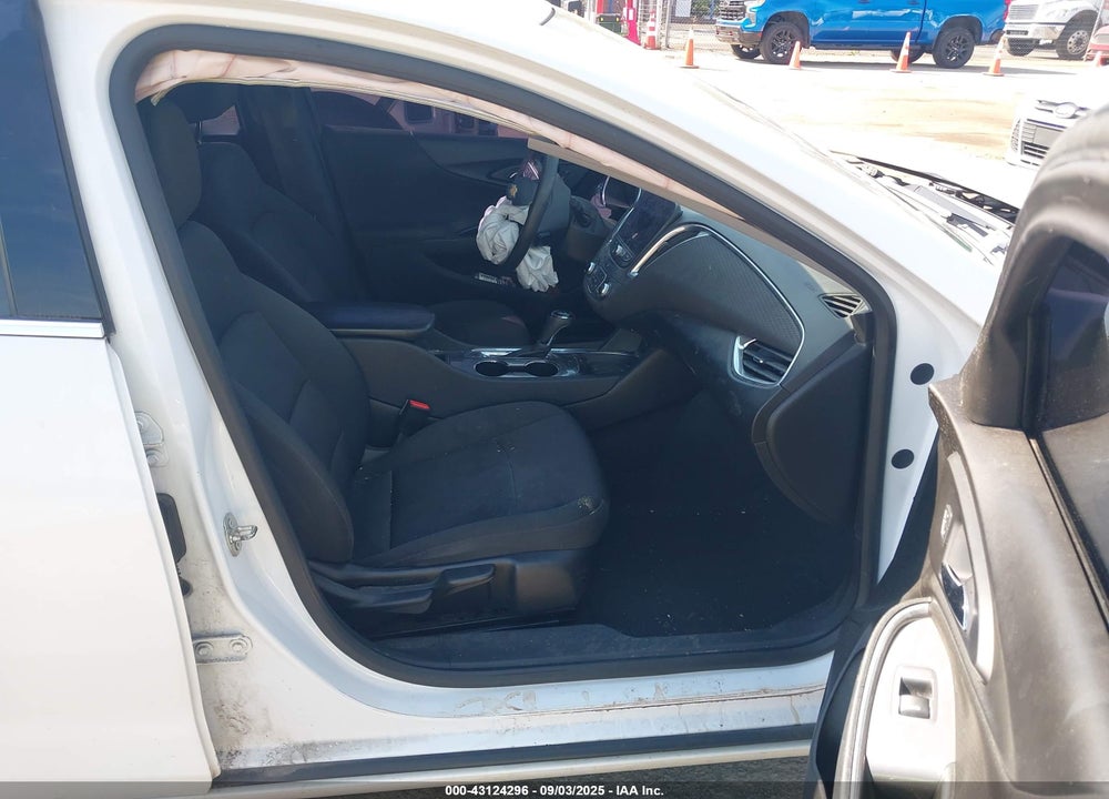 2019 CHEVROLET MALIBU VIN: 1G1ZD5STXKF114628