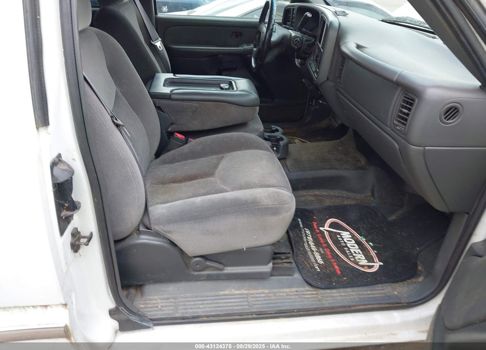 2003 GMC SIERRA 2500HD SLE VIN: 1GTHK29U93E377982