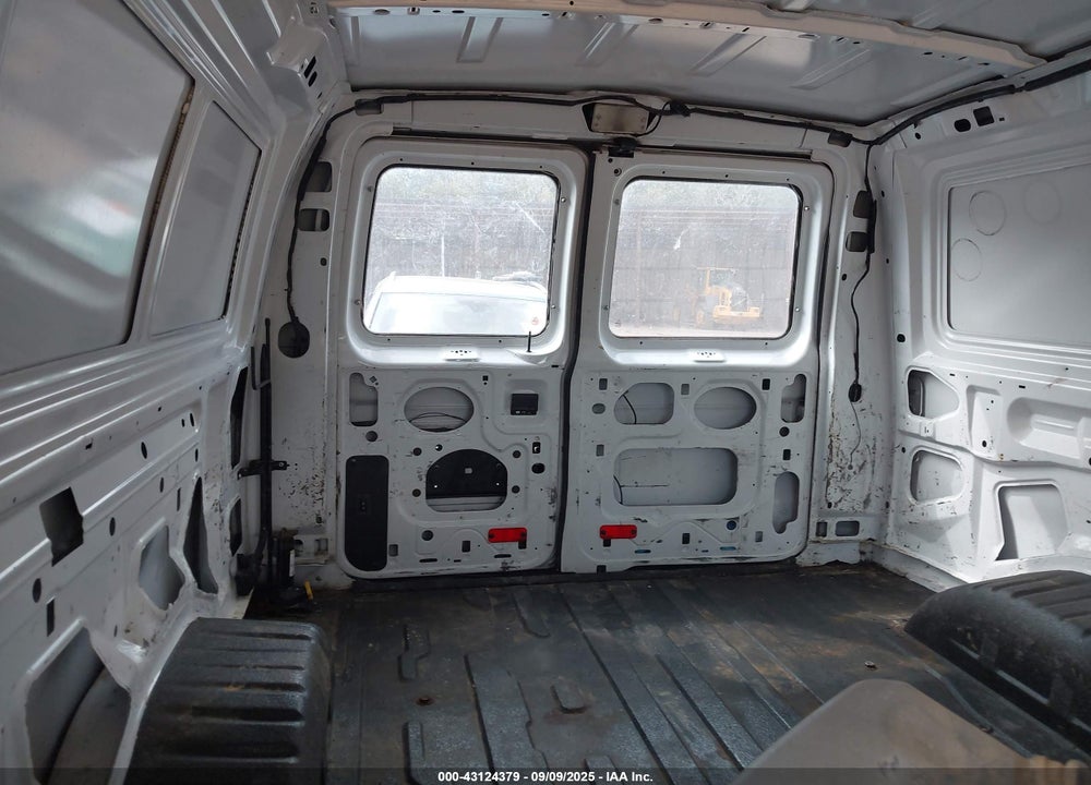 2011 FORD E-150 COMMERCIAL VIN: 1FTNE1EW5BDB06014
