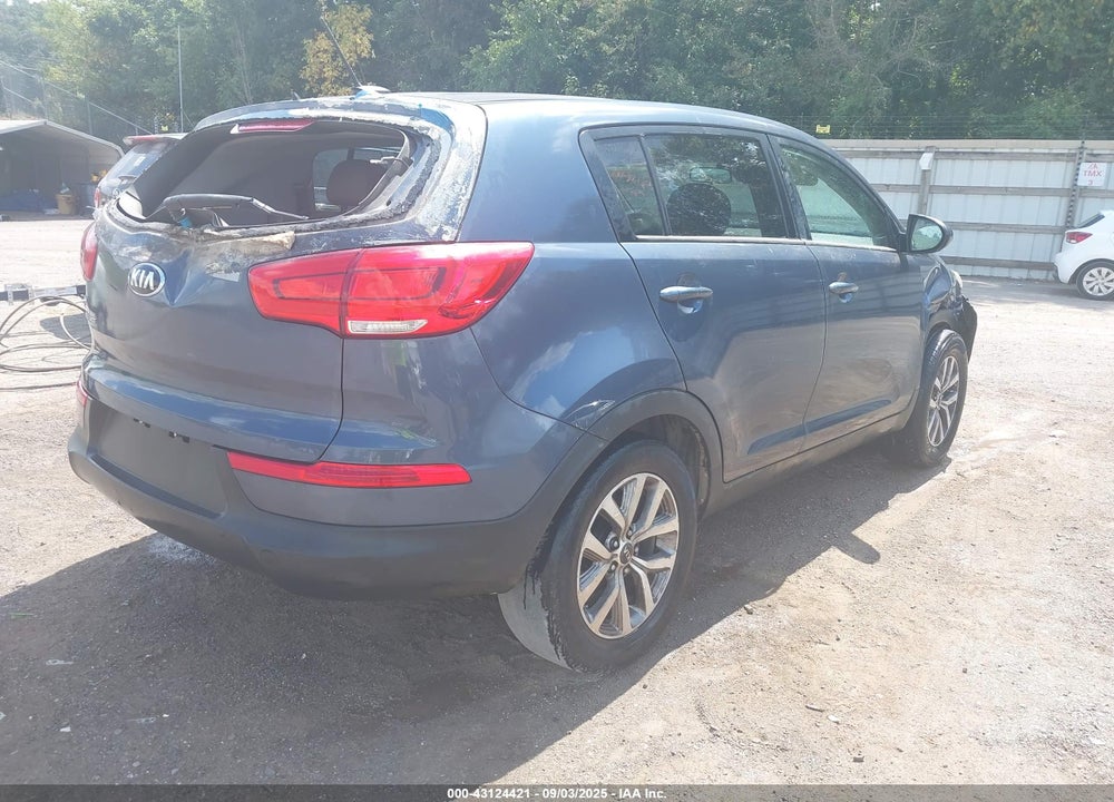 2016 KIA SPORTAGE VIN: KNDPB3AC6G7872204