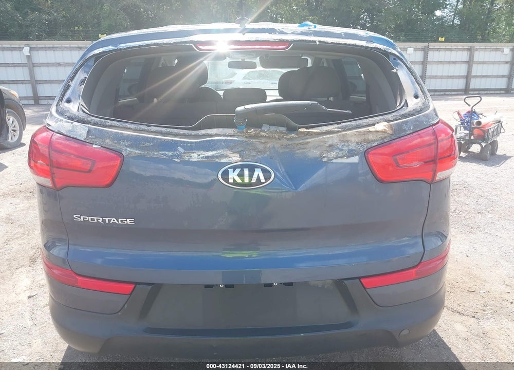2016 KIA SPORTAGE VIN: KNDPB3AC6G7872204