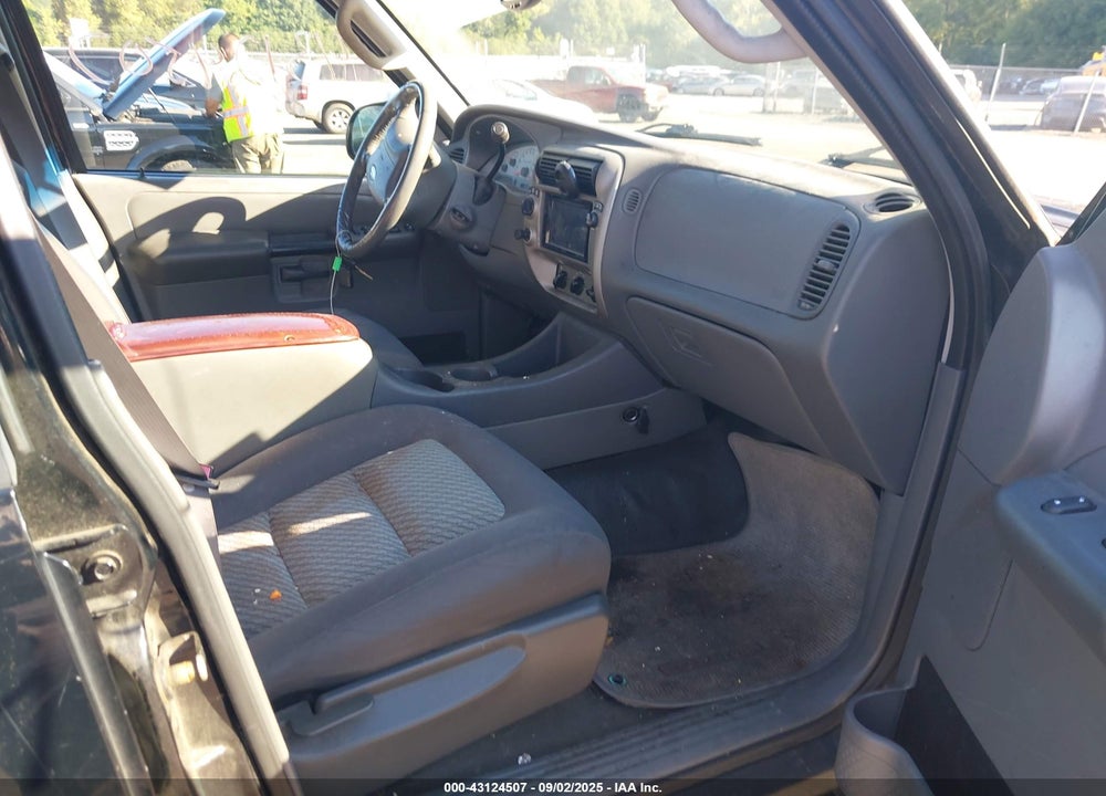2004 FORD EXPLORER SPORT TRAC ADRENALIN/XLS/XLT VIN: 1FMZU77K74UA42669