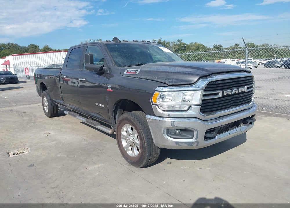 2019 RAM 3500 BIG HORN  4X4 8' BOX VIN: 3C63R3HL5KG610212