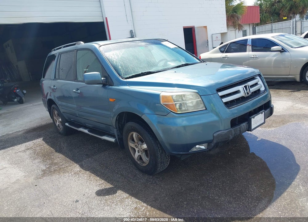 2008 HONDA PILOT EX-L VIN: 5FNYF18608B028166