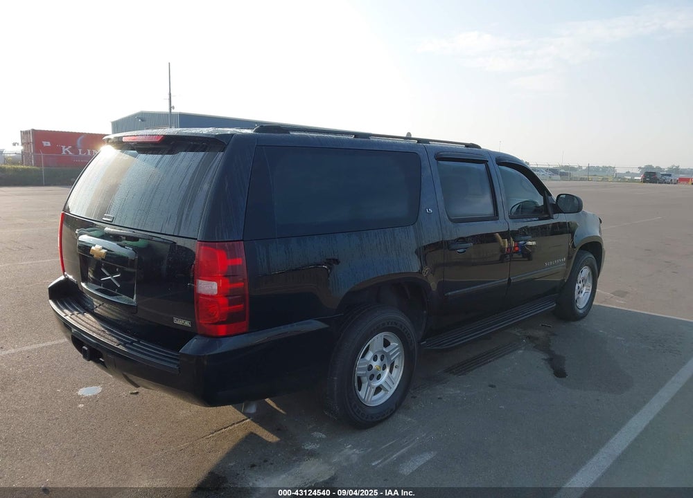 2007 CHEVROLET SUBURBAN 1500 LS VIN: 3GNFC16007G142702