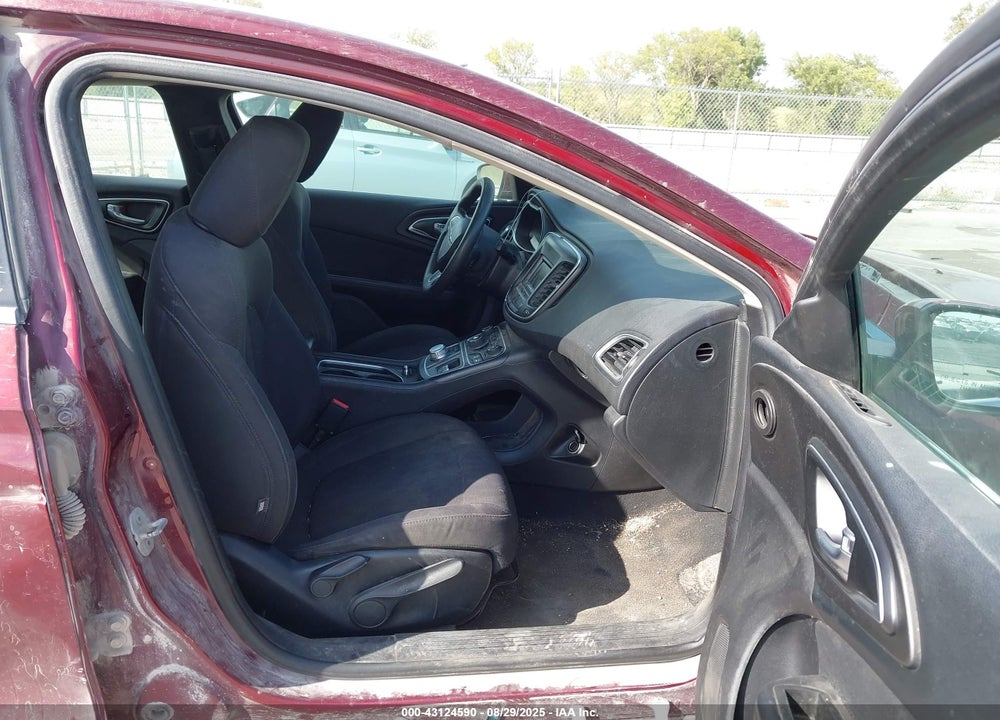 2016 CHRYSLER 200 LIMITED VIN: 1C3CCCAB8GN122029
