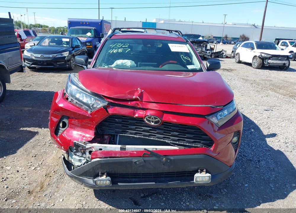 2020 TOYOTA RAV4 LE VIN: 2T3F1RFV1LW138547
