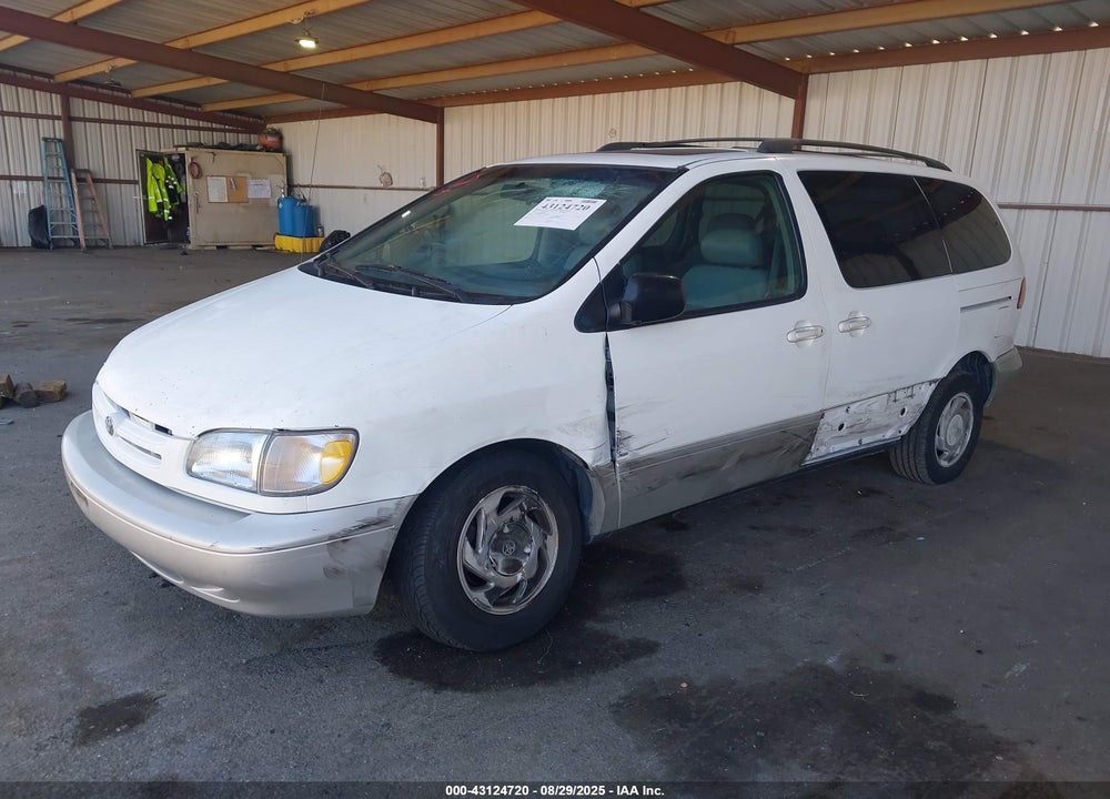 2000 TOYOTA SIENNA XLE VIN: 4T3ZF13C3YU204428