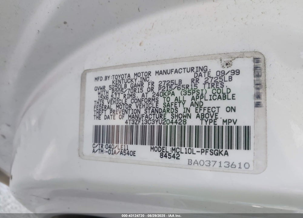 2000 TOYOTA SIENNA XLE VIN: 4T3ZF13C3YU204428