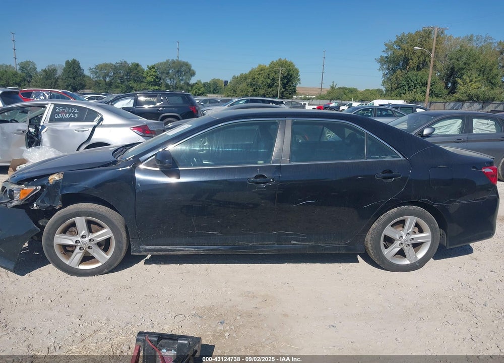 2014 TOYOTA CAMRY SE VIN: 4T1BF1FK5EU461891