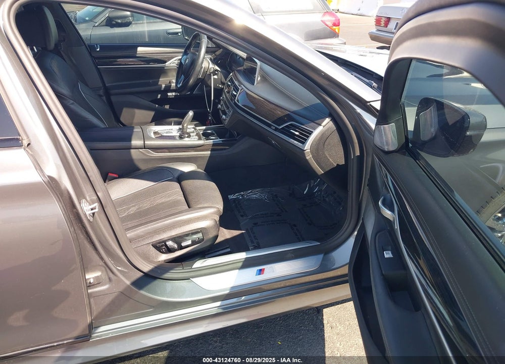 2018 BMW 750I VIN: WBA7F0C57JGM23216