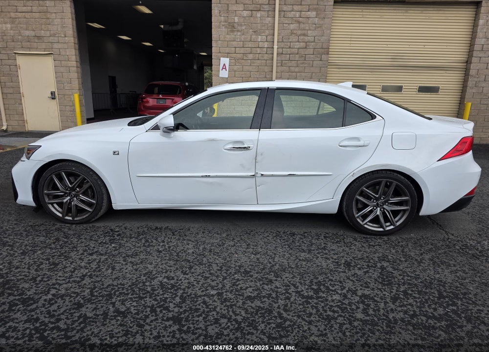 2018 LEXUS IS 300 VIN: JTHBA1D2XJ5081762