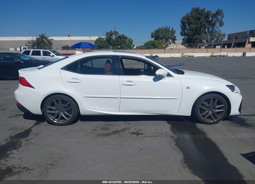2018 LEXUS IS 300 VIN: JTHBA1D2XJ5081762