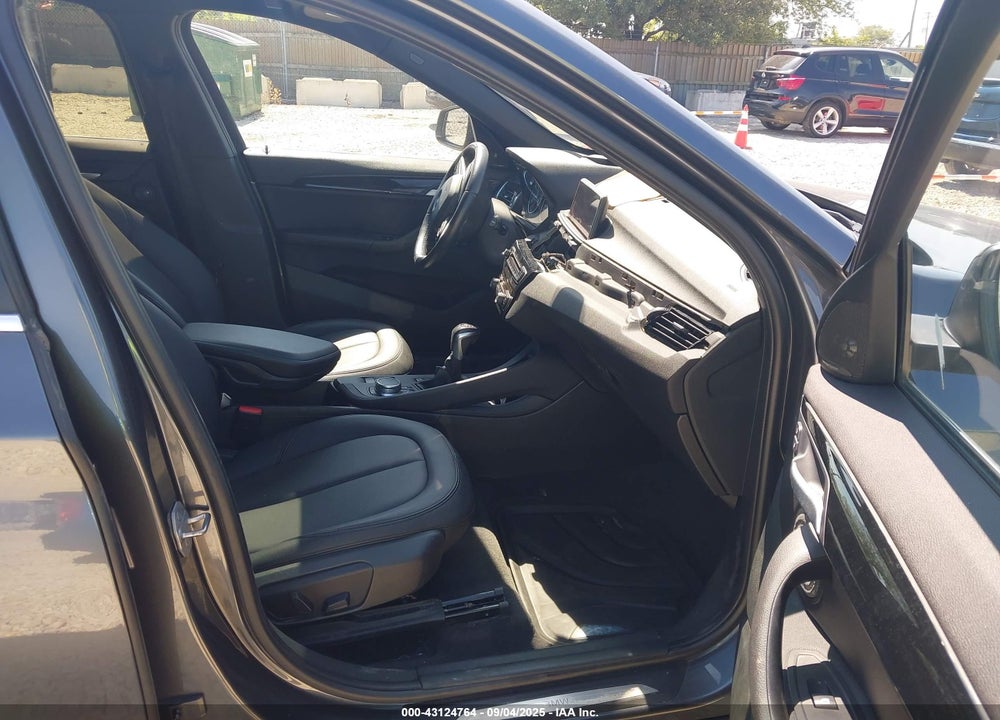 2017 BMW X1 VIN: WBXHT3C36H5F78299