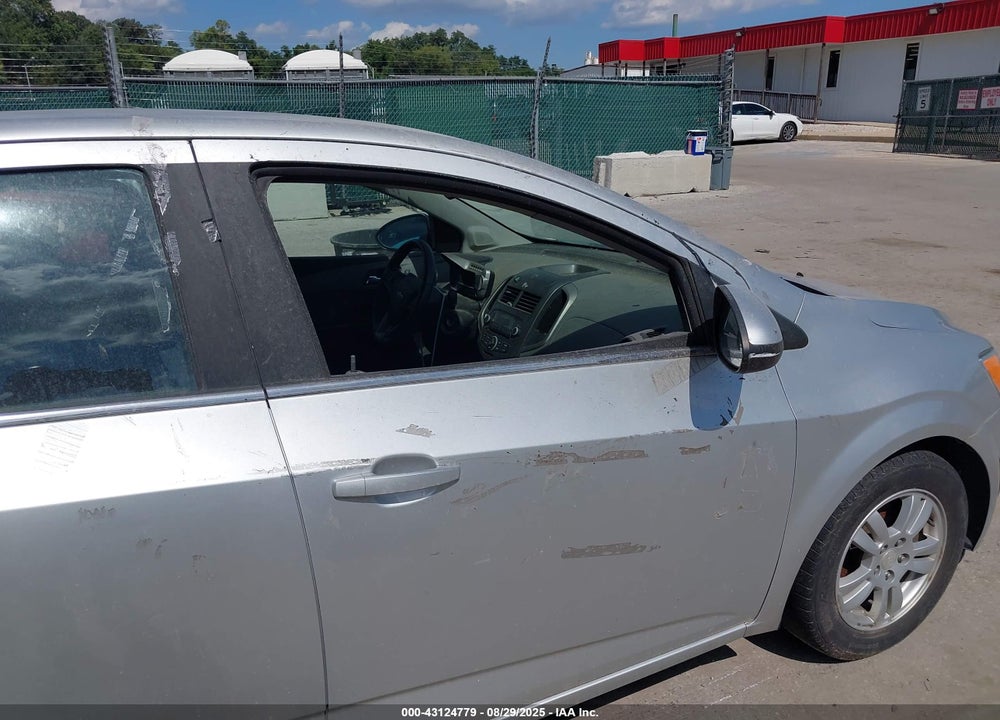 2014 CHEVROLET SONIC VIN: 1G1JC5SH4E4176165