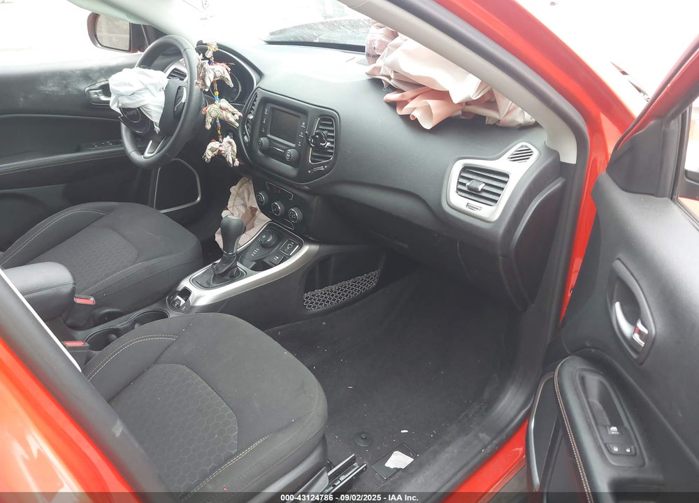2018 JEEP COMPASS VIN: 3C4NJDABXJT457154