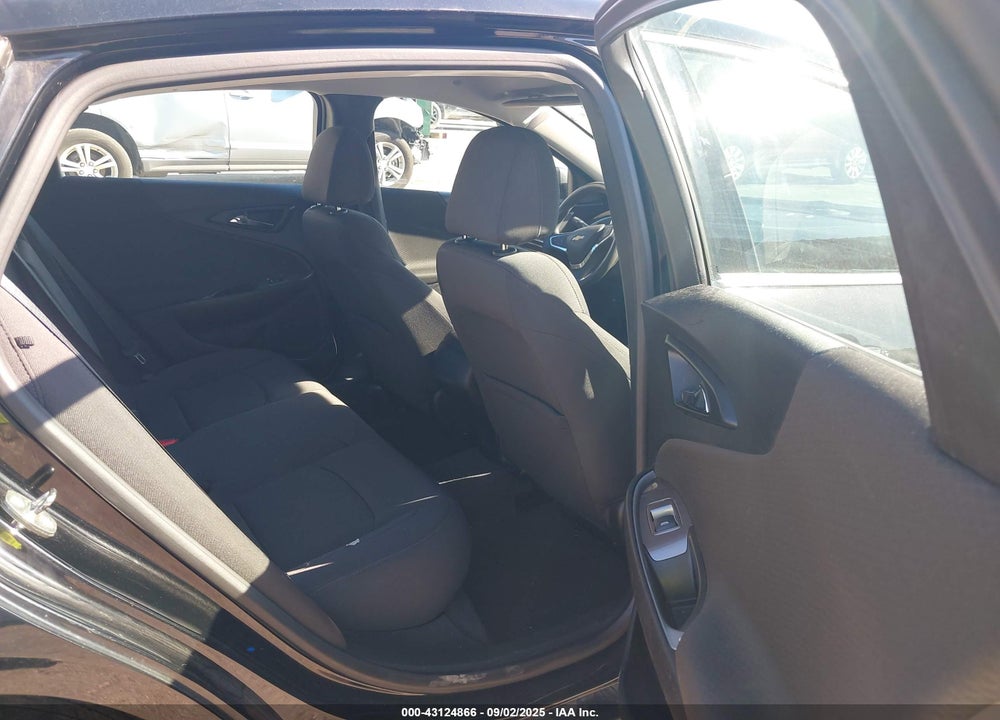 2018 CHEVROLET MALIBU 1FL VIN: 1G1ZC5ST9JF104111