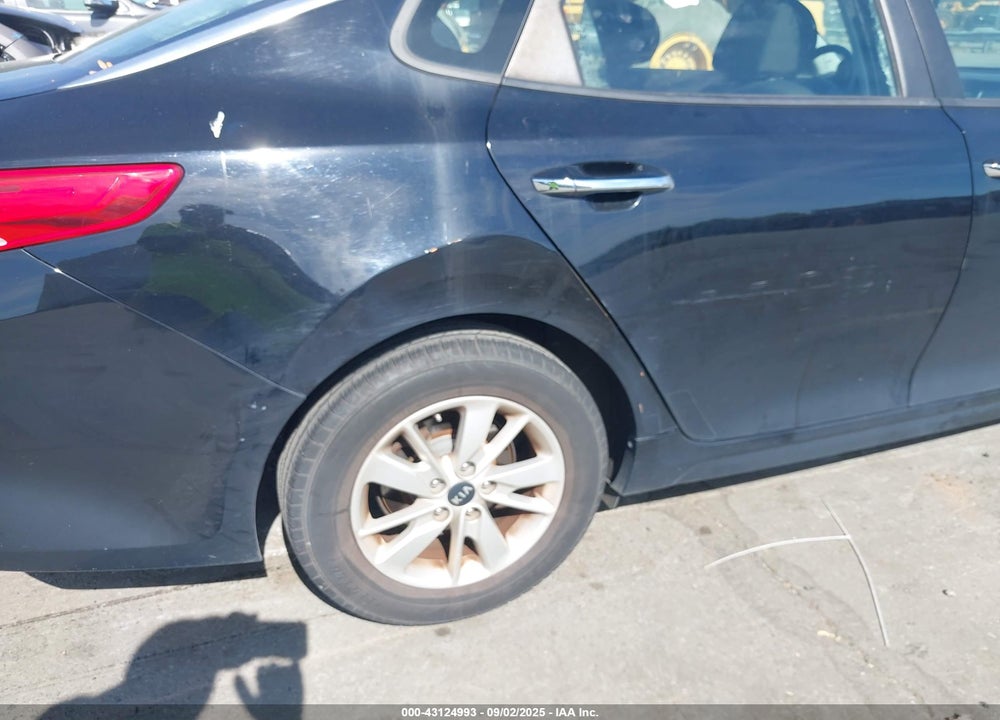 2016 KIA OPTIMA LX VIN: 5XXGT4L30GG048853
