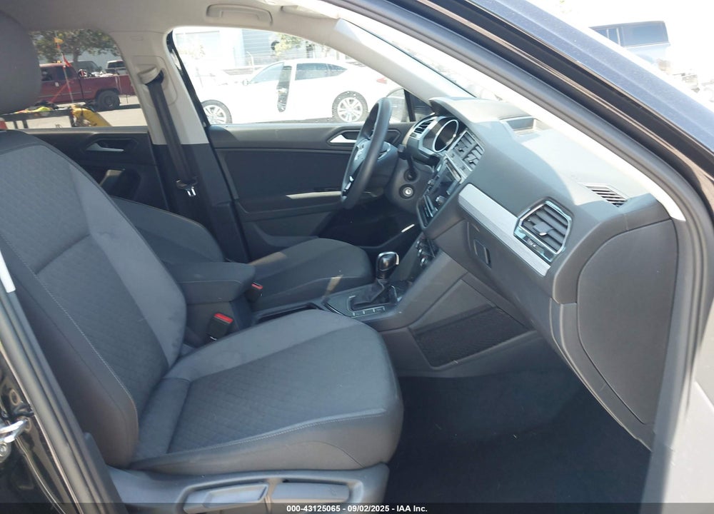2020 VOLKSWAGEN TIGUAN 2.0T S VIN: 3VV1B7AX3LM135916