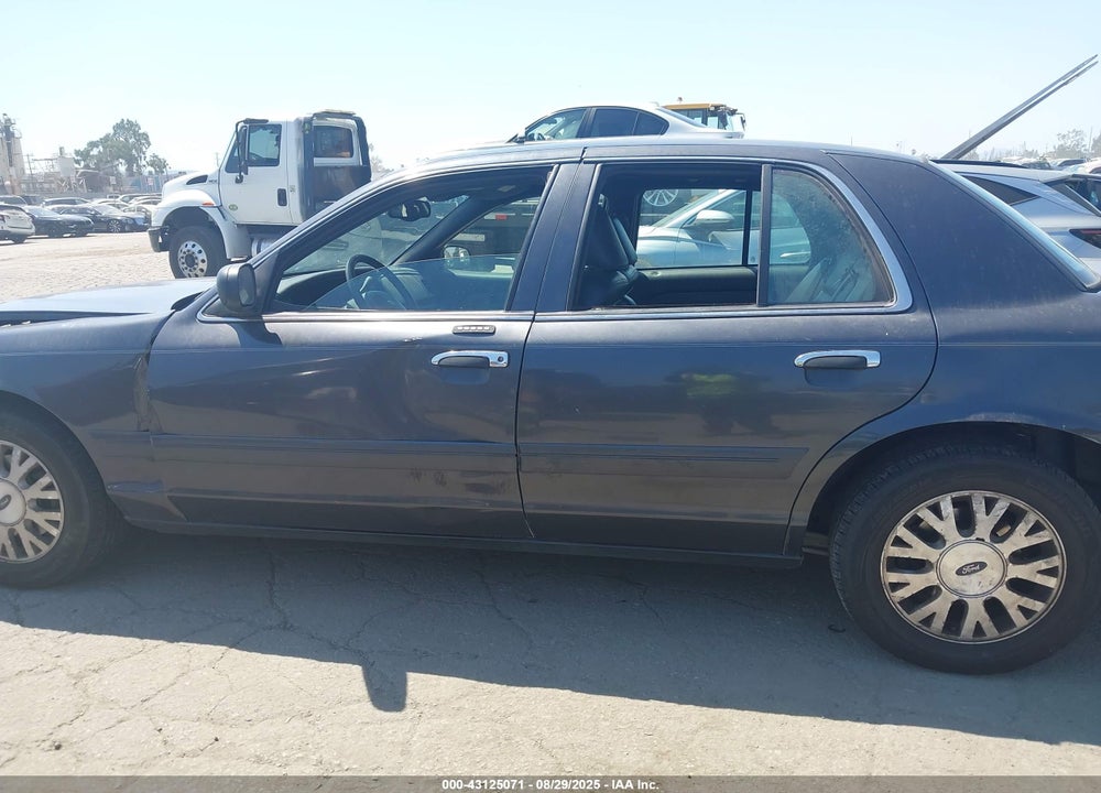 2004 FORD CROWN VICTORIA LX VIN: 2FAFP74W74X171225