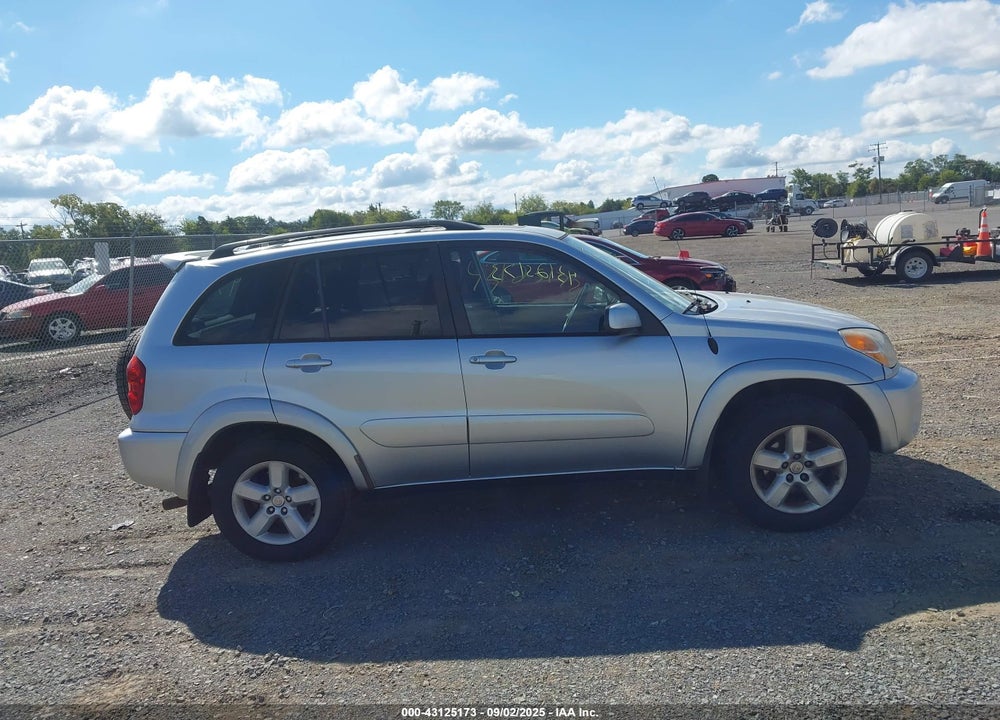 2005 TOYOTA RAV4 VIN: JTEHD20V456028723