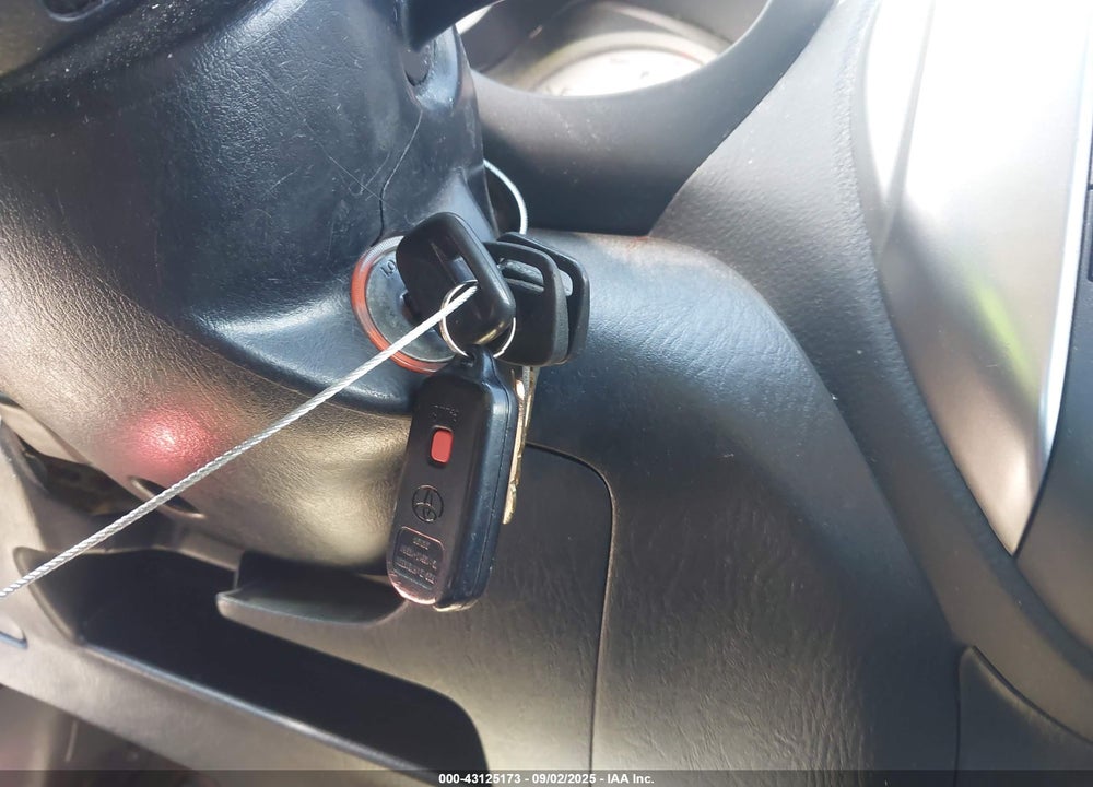 2005 TOYOTA RAV4 VIN: JTEHD20V456028723