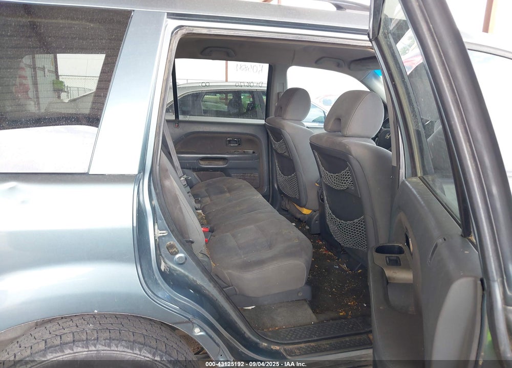 2007 HONDA PILOT EX VIN: 2HKYF18457H515555