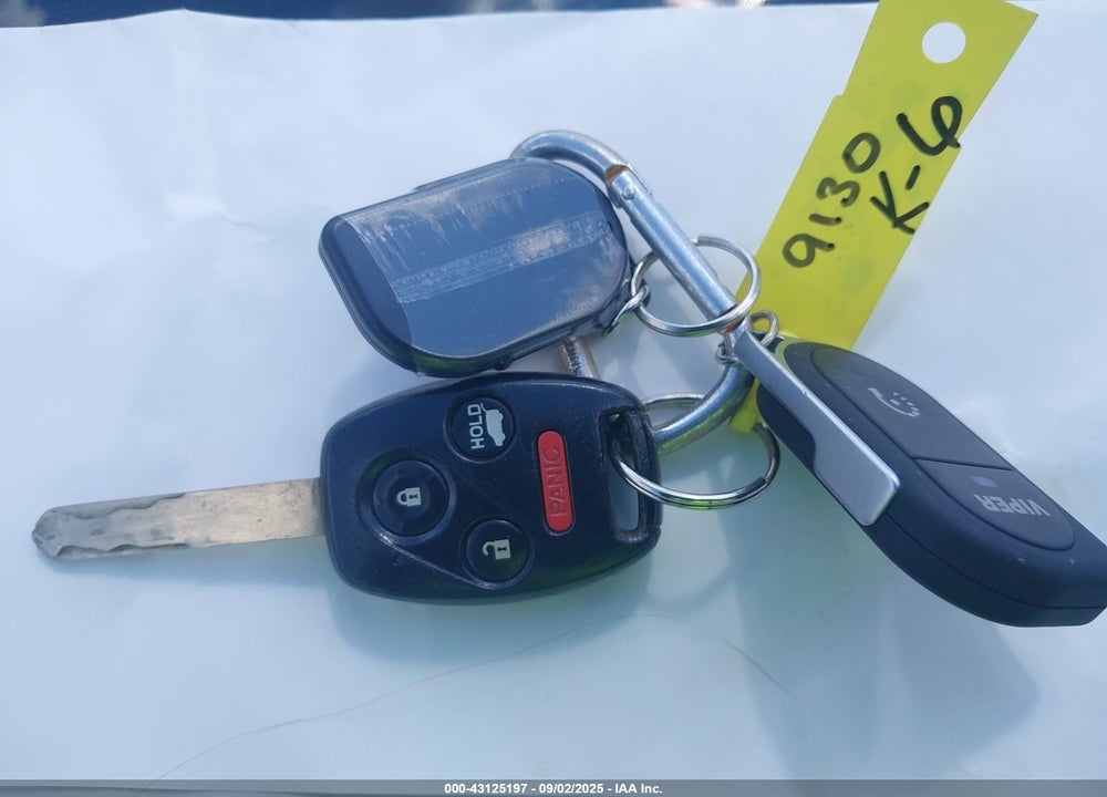 2013 HONDA PILOT VIN: 5FNYF4H56DB017112