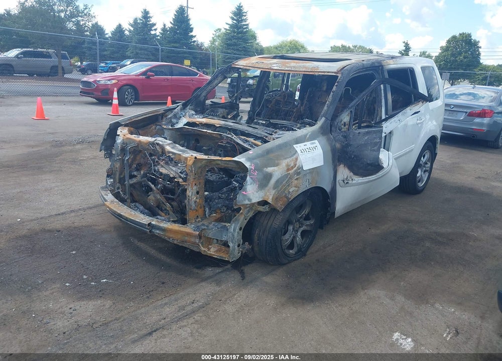 2013 HONDA PILOT VIN: 5FNYF4H56DB017112