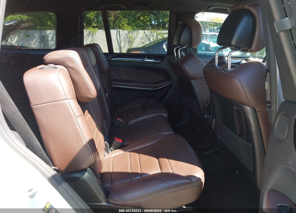 2015 MERCEDES-BENZ GL-CLASS VIN: 4JGDF7EE9FA534755