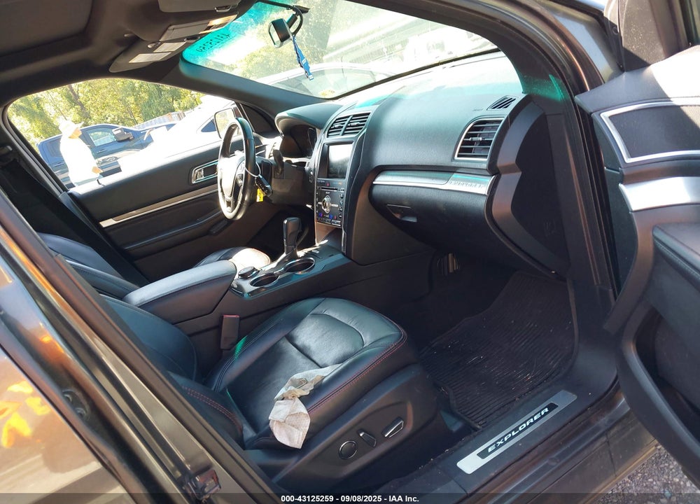 2016 FORD EXPLORER VIN: 1FM5K8GT2GGA84303
