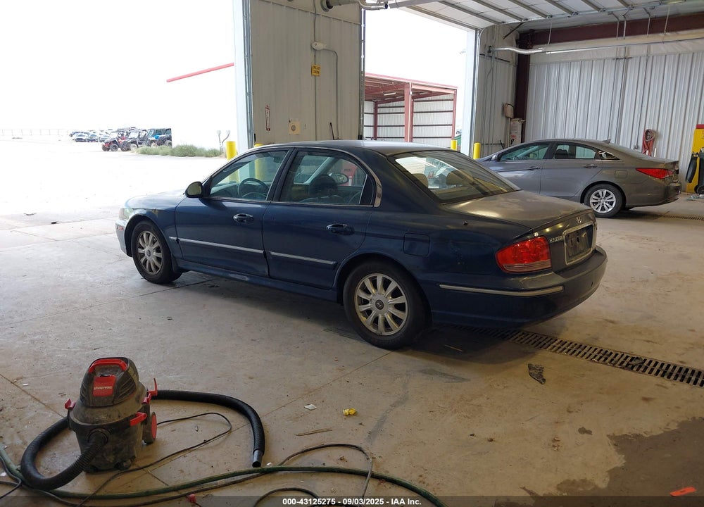 2004 HYUNDAI SONATA GLS/LX VIN: KMHWF35H14A985705